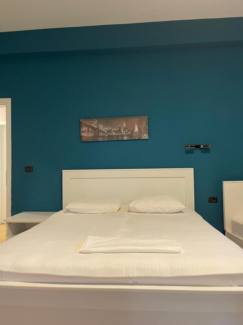 Envi Hotel Vlorë Εξωτερικό φωτογραφία
