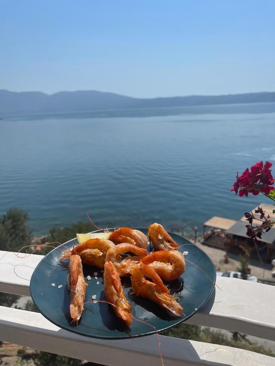 Envi Hotel Vlorë Εξωτερικό φωτογραφία