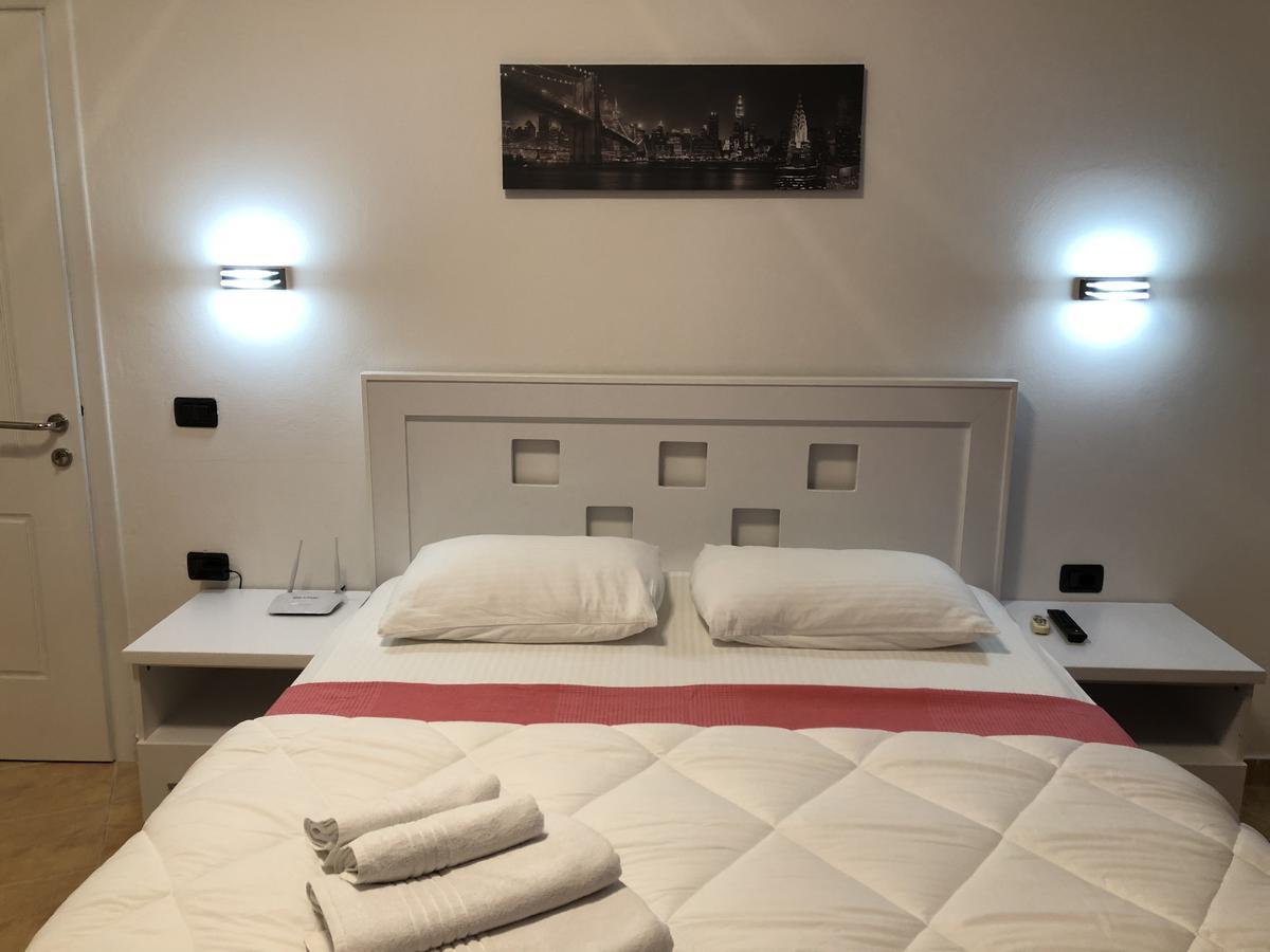 Envi Hotel Vlorë Εξωτερικό φωτογραφία