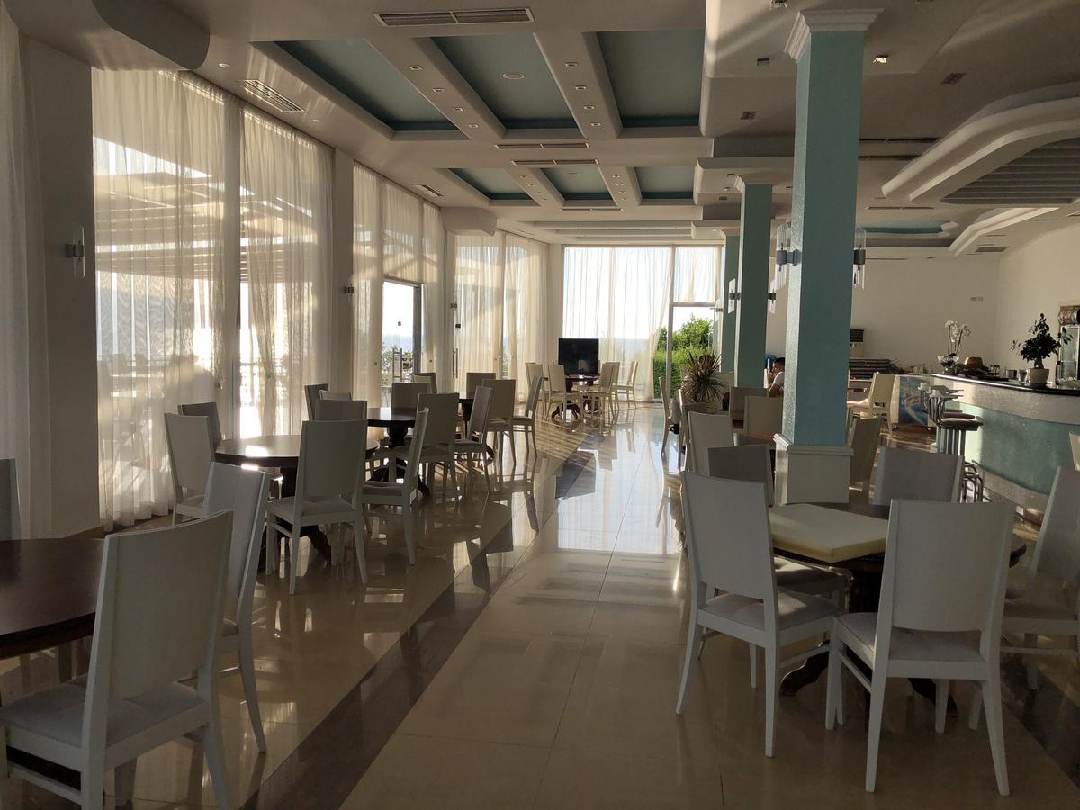 Envi Hotel Vlorë Εξωτερικό φωτογραφία