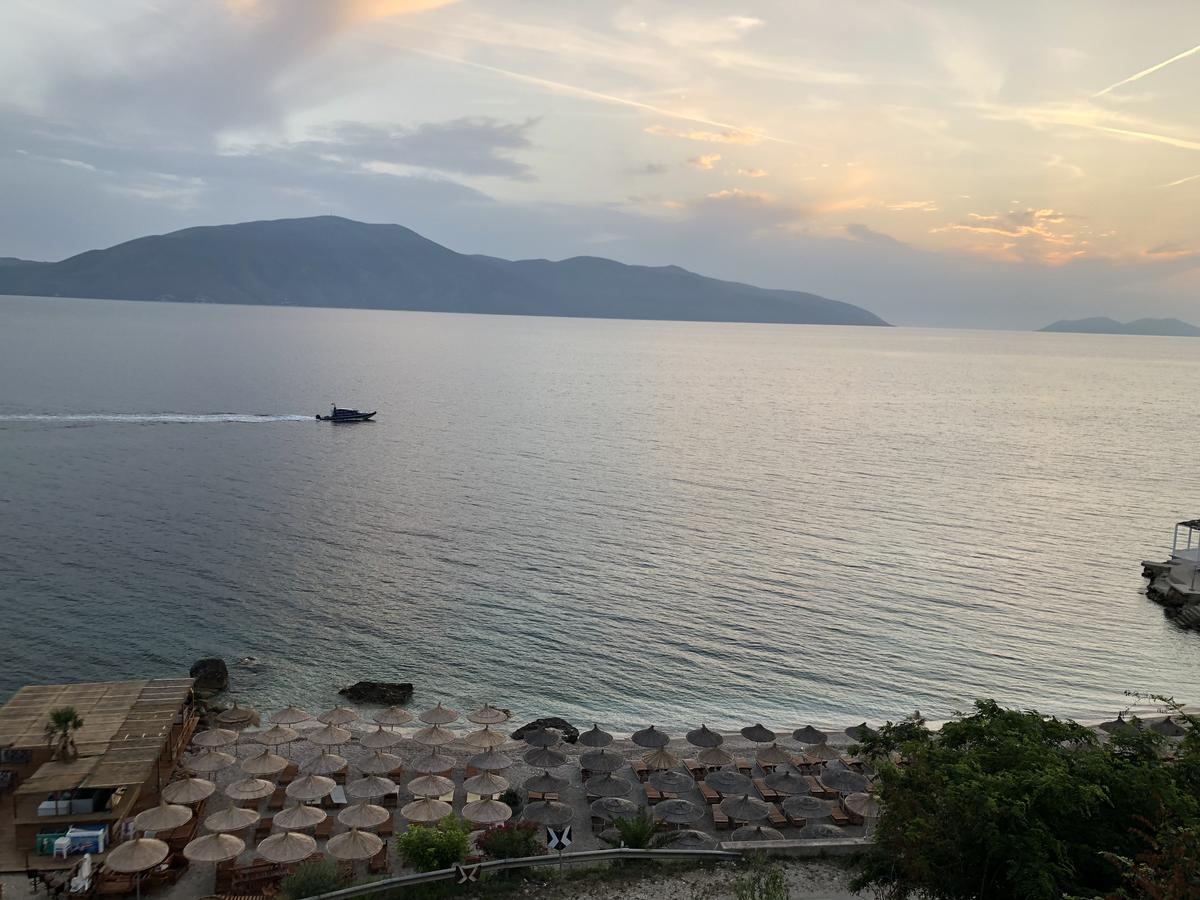 Envi Hotel Vlorë Εξωτερικό φωτογραφία
