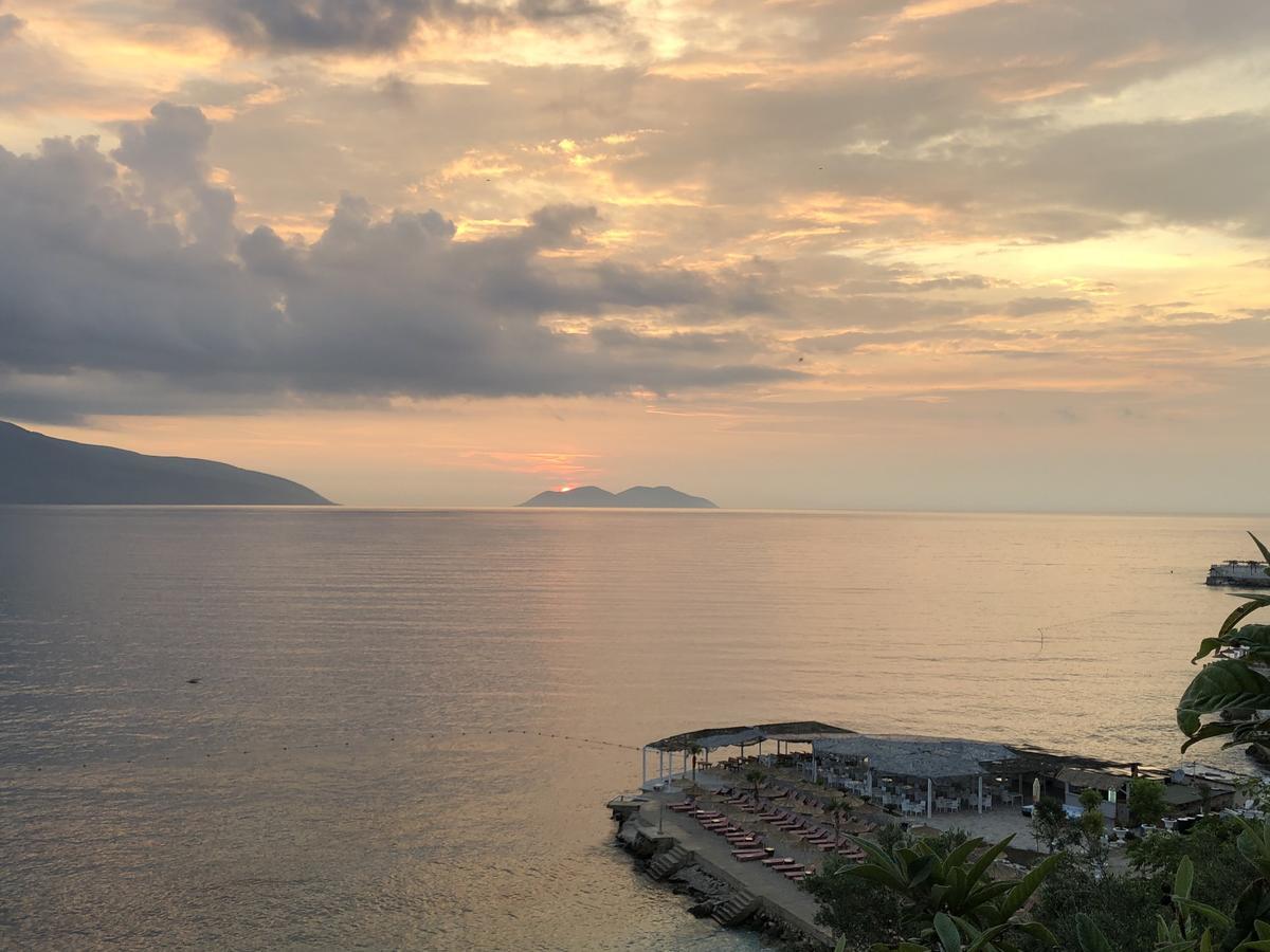 Envi Hotel Vlorë Εξωτερικό φωτογραφία