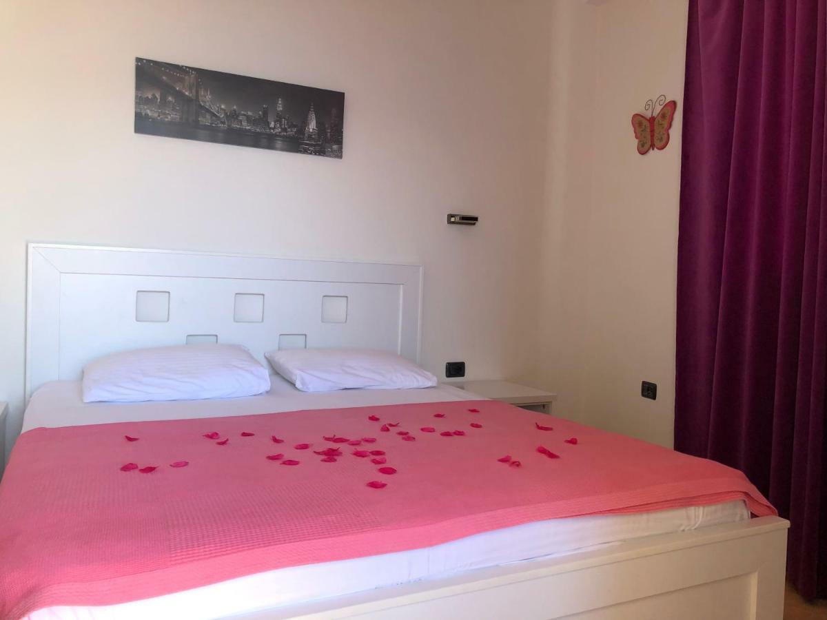 Envi Hotel Vlorë Εξωτερικό φωτογραφία